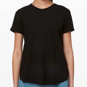 Lululemon quick pace t-shirt, color black, Size 6
